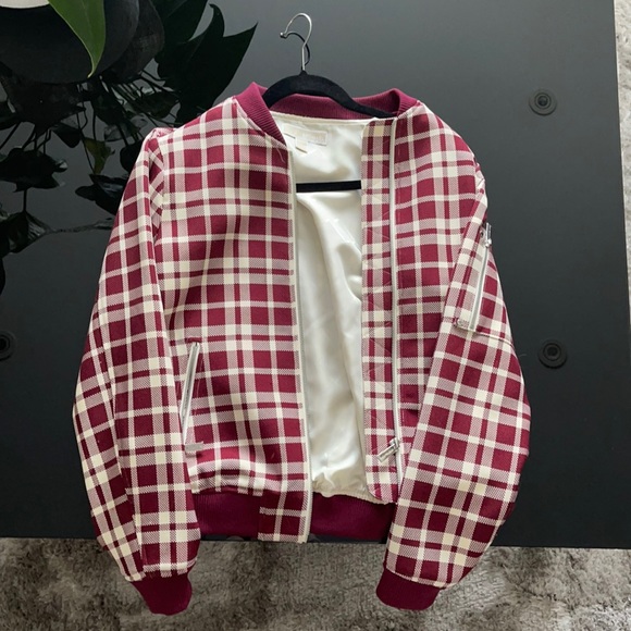 Michael Kors - Picture 1 of 7